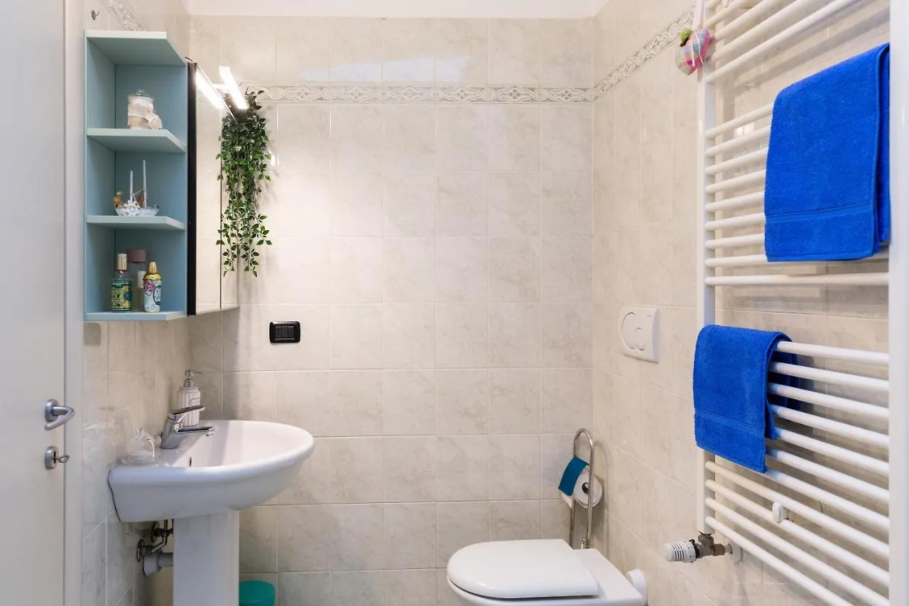 Gorla Skyline - Top Floor Apartment Milano