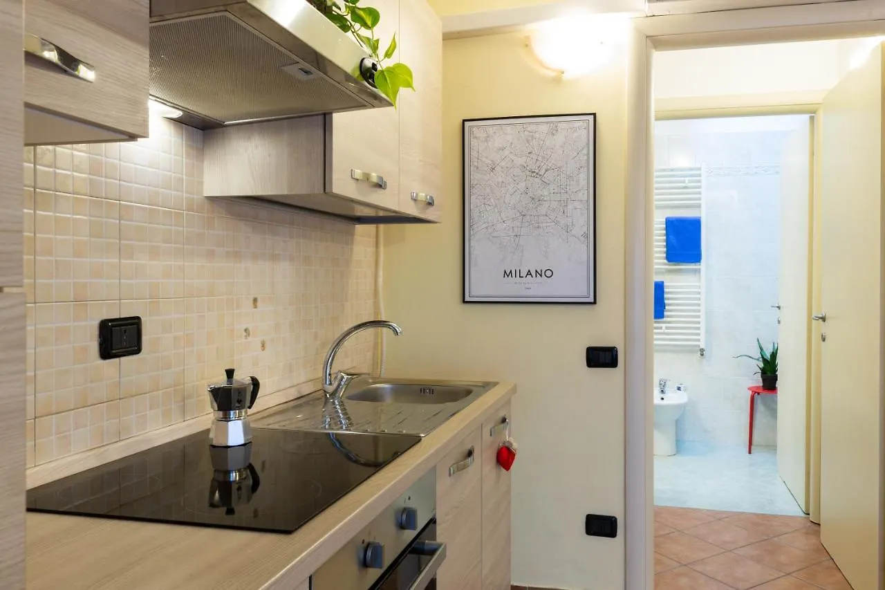 Gorla Skyline - Top Floor Apartment Milano 0*,