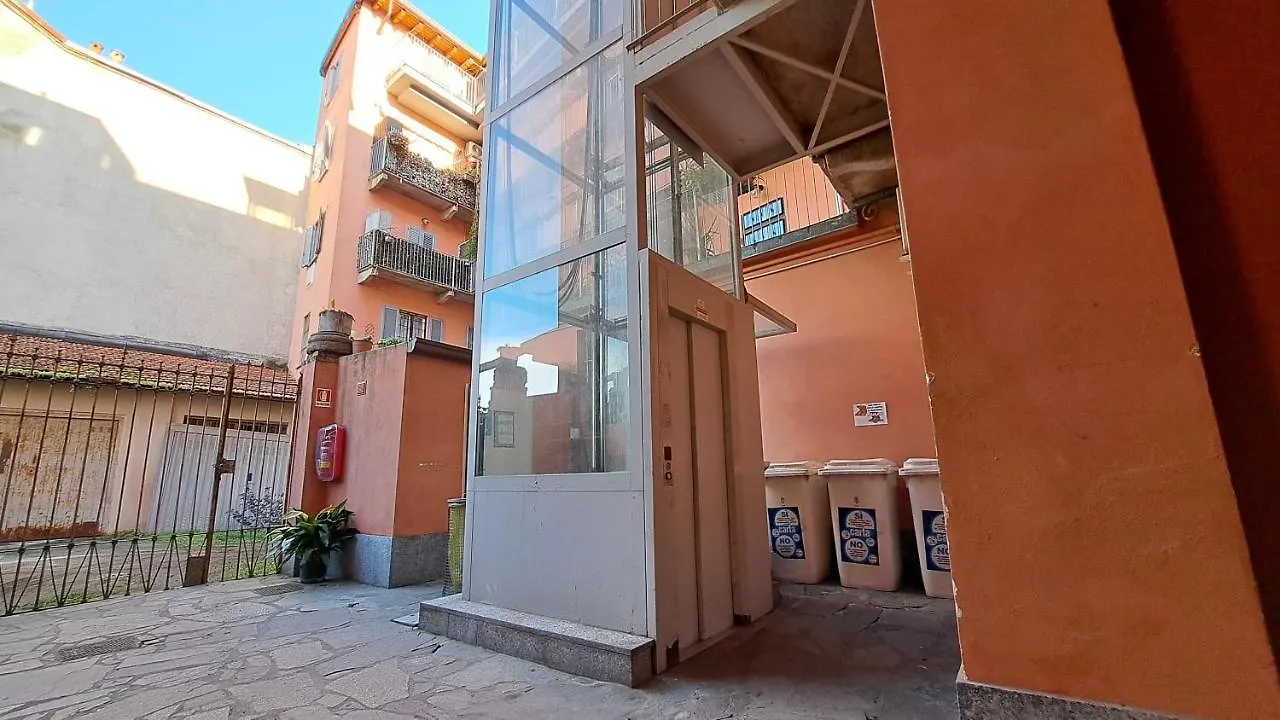 Gorla Skyline - Top Floor Apartment Milano